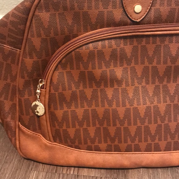 LAST 1! NWT Boutique Travel Bag - Picture 4 of 6